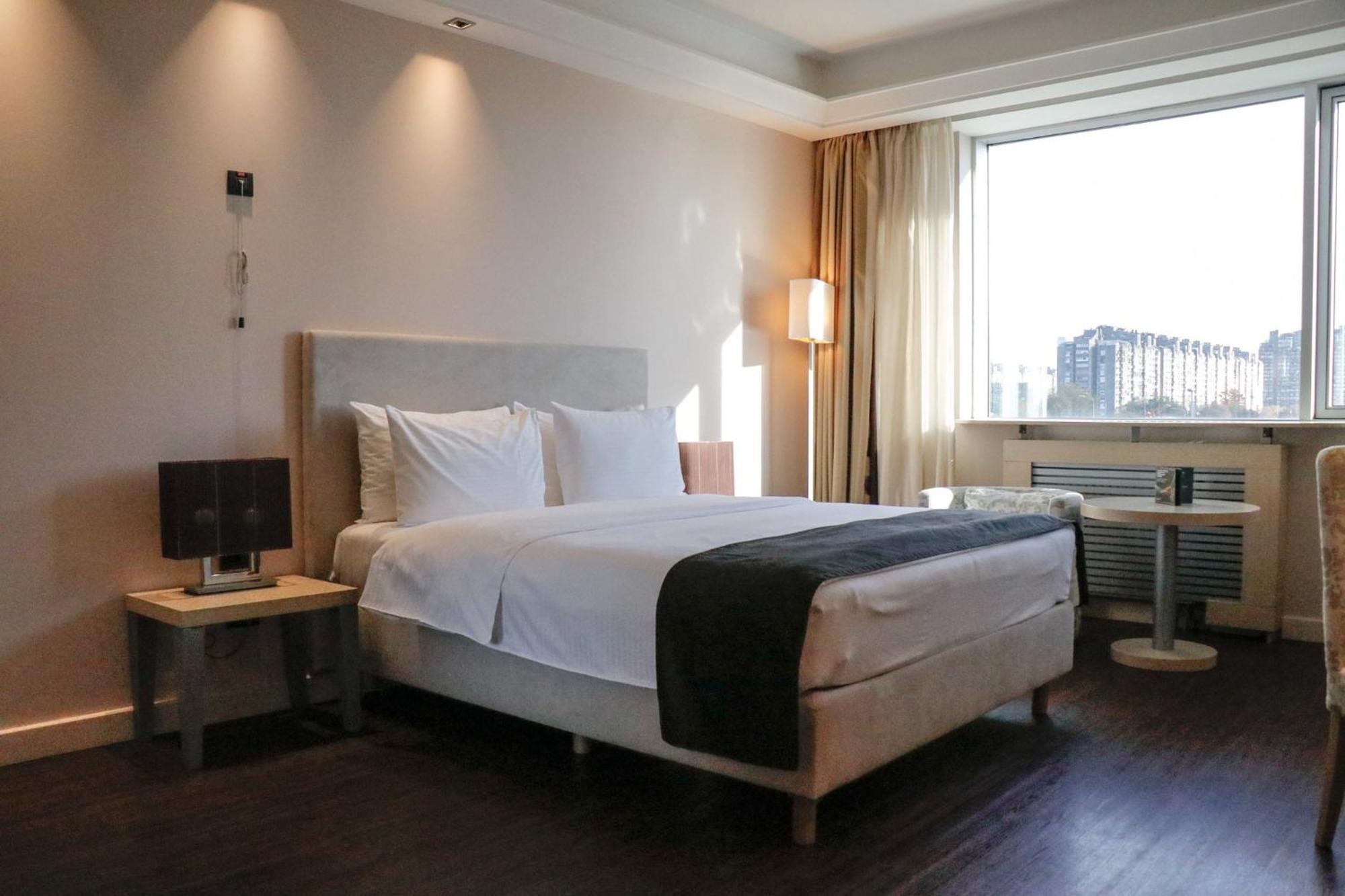 Holiday Inn Belgrade By Ihg Ngoại thất bức ảnh