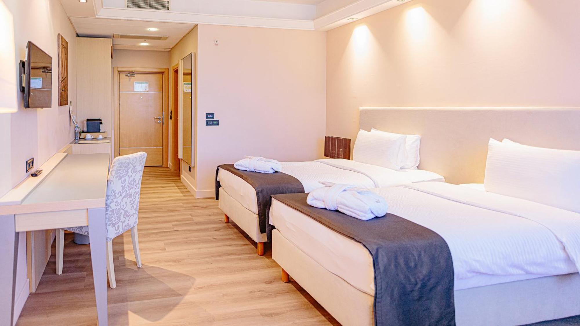 Holiday Inn Belgrade By Ihg Ngoại thất bức ảnh