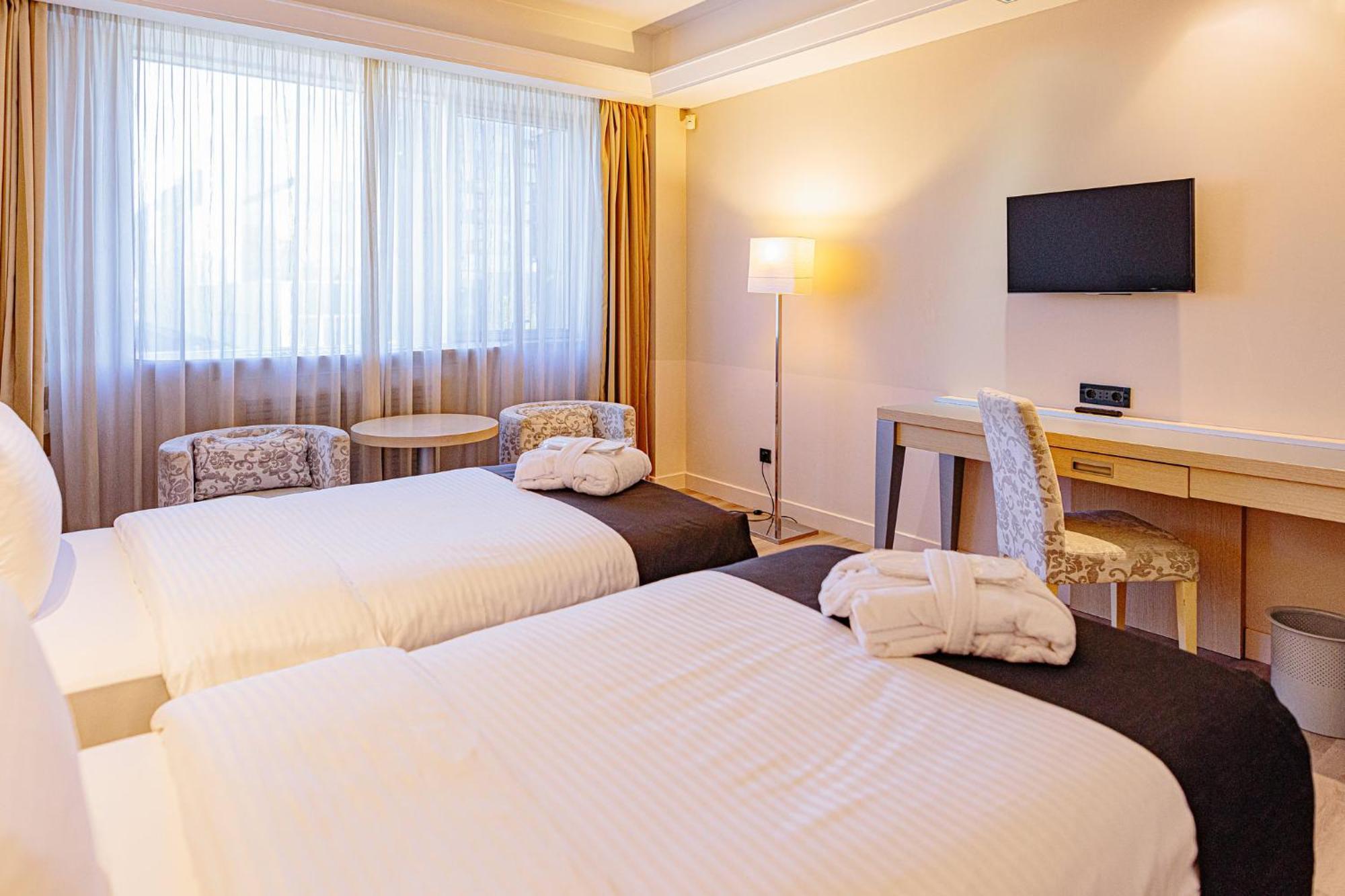 Holiday Inn Belgrade By Ihg Ngoại thất bức ảnh