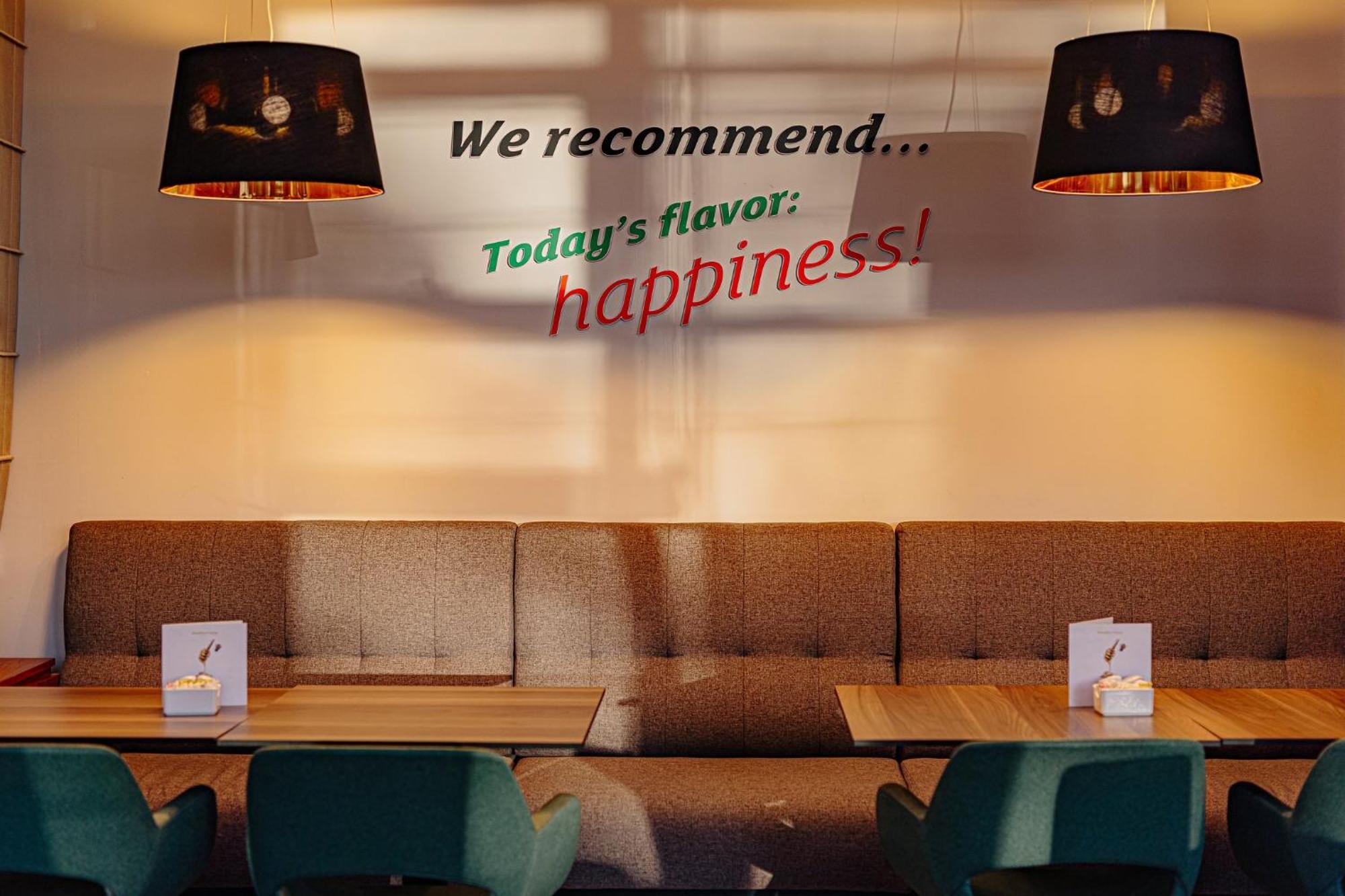 Holiday Inn Belgrade By Ihg Ngoại thất bức ảnh